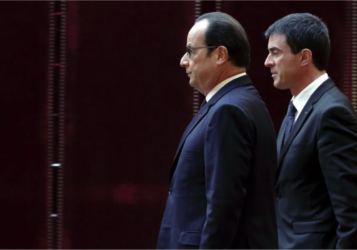 Le président François Hollande (G) et le Premier ministre Manuel Valls (D), le 19 janvier 2015 à Paris / Pool/AFP