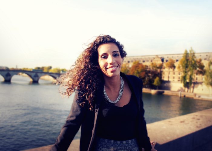 Jamila Bensaci : enseignante le jour, poétesse la nuit