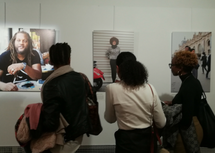 Les cheveux, un marqueur capillaire et identitaire