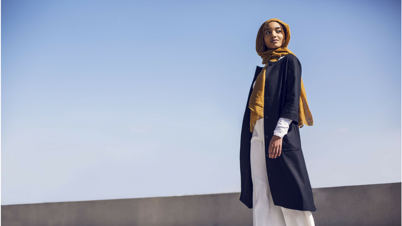 Anlya Mustapha : concilier style, entreprenariat et convictions par la Modest Fashion