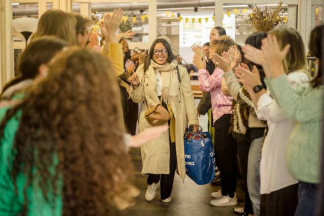 [📸LallabDay #17] 

⭐️Découvrez la suite des photos du LallabDay #17 qui a eu le 12 & 13 octobre dernier !

📝 Nous avons également pris le temps d’écrire lors d’un atelier d’écriture automatique, où les mots ont jailli librement, nous reconnectant à nos émotions et pensées les plus profondes.

📸 : @dalal.tmr

#lallab #Lallabday #Lallas #feministe #antiraciste #islamophobie